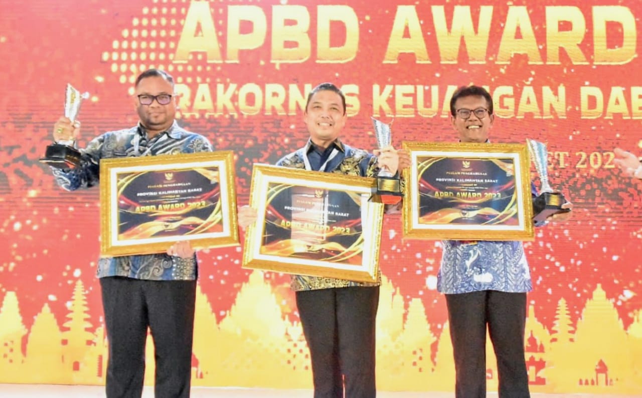 Kalbar Raih 3 Penghargaan dari Kemendagri