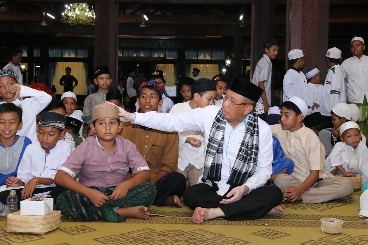 Buka Puasa Bersama Anak Yatim, Sutarmidji Ingat Masa Kecil