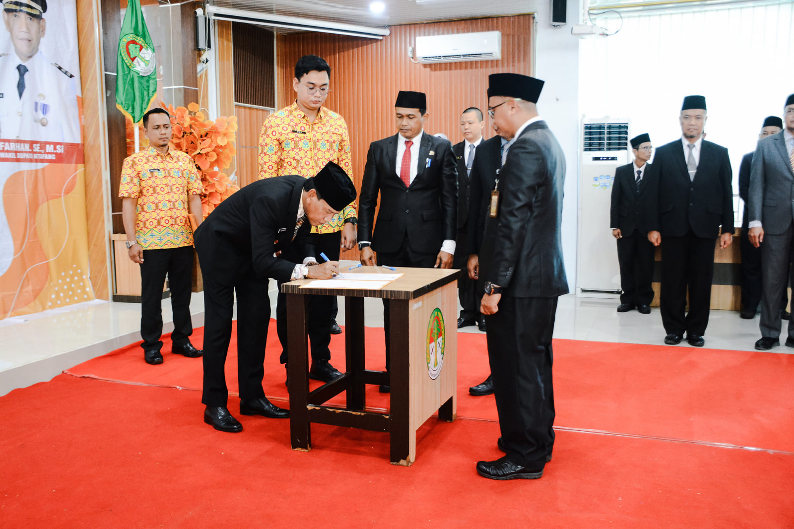 Wabup Ketapang Lantik 11 Orang Pejabat