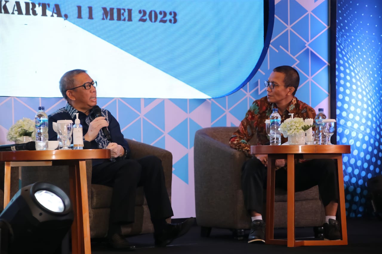 Mau Tahu Bagaimana Sutarmidji Mengembangkan Bank Pembangunan Daerah ?