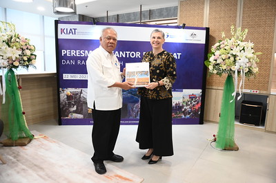 Kemitraan Indonesia-Australia untuk Infrastruktur  Membangun Mata Pencaharian dan Ekonomi