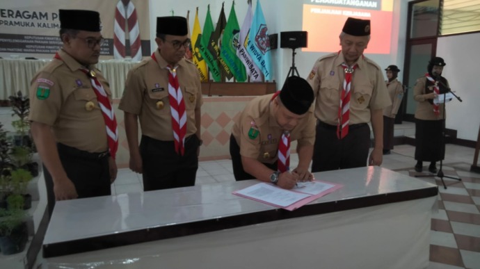 Kwarda Kalbar Sosialisasi Spesifikasi Seragam Pramuka
