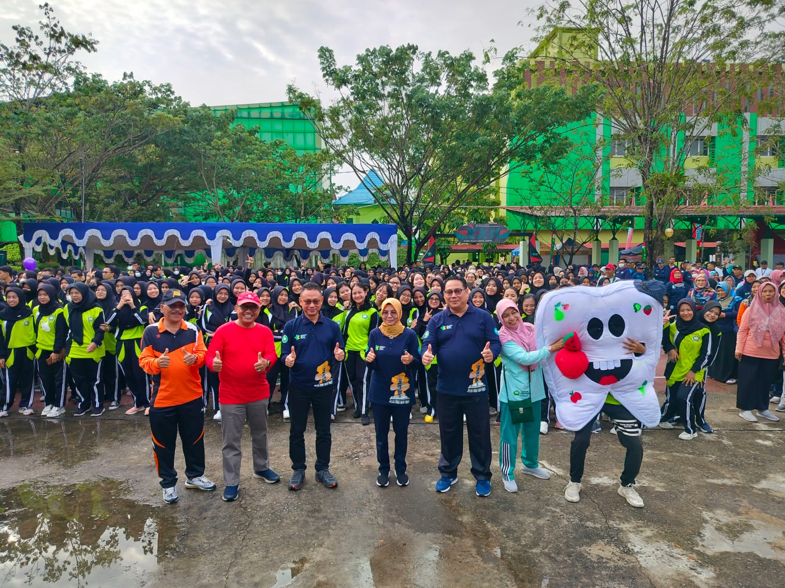 Edi Kamtono Olah Raga Bersama di Perayaan Dies Natalis ke-22 Poltekkes Kemenkes Pontianak
