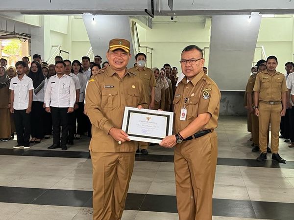 Sekda Ketapang Tegaskan Keteladanan Kedisiplinan Dedikasi Loyalitas ASN