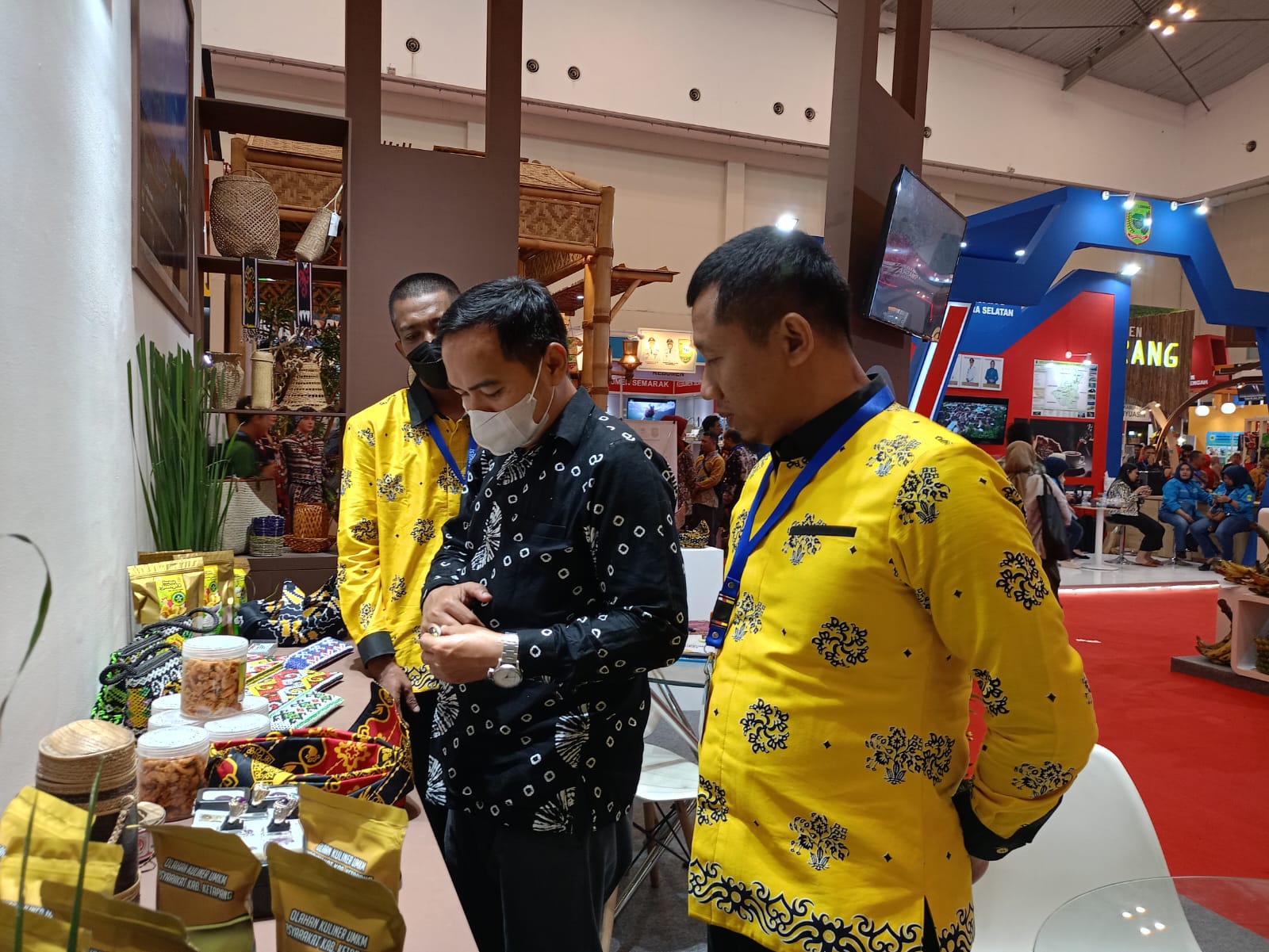 Kabupaten Ketapang Pamerkan Stand UMKM, Pariwisata dan Peluang Investasi di AOE 2023