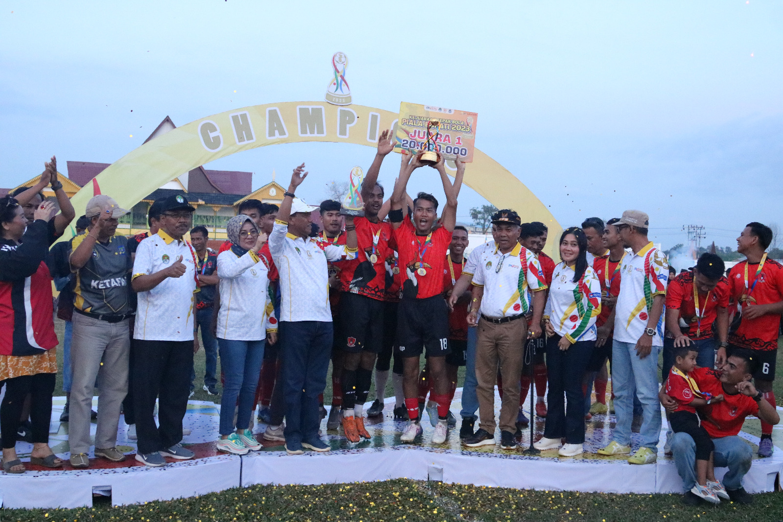 Kejuaraan Sepak Bola Bupati Ketapang Cup 2023 Ditutup