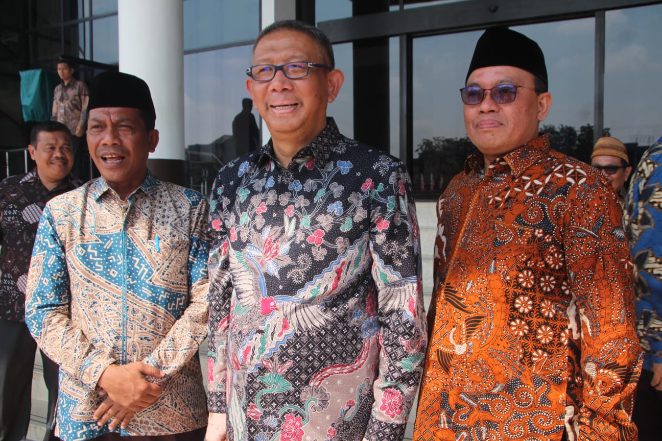 Kembali Sutarmidji Sebut Keberhasilannya Membangun Desa di Kalbar