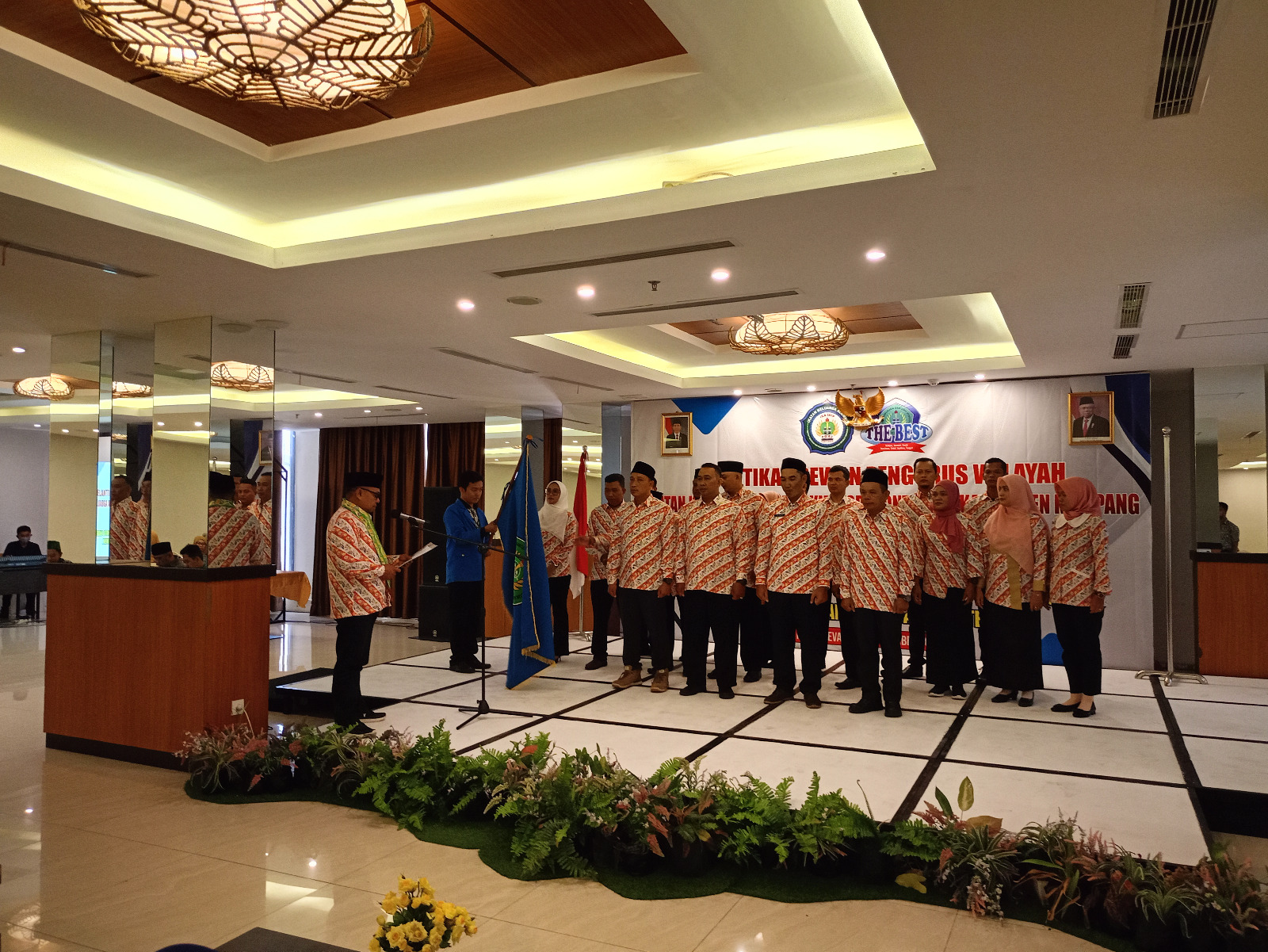 Wabup Ketapang Menjadi Narasumber Pada Dialog Daerah Otonomi Baru