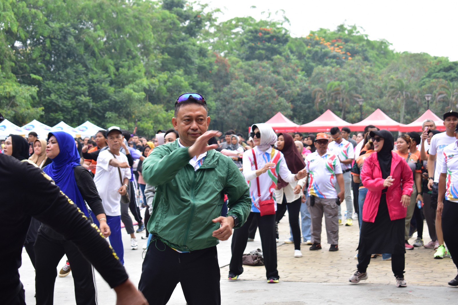 Peringati HAORNAS, Walikota Pontianak Berikan Penghargaan Atlet dan Pelatih Senior