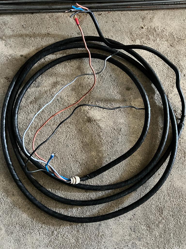 Warga Pergoki AL Embat Kabel Tower BTS
