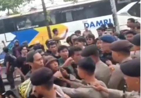 Kongres HMI XXXII Dibuka Jokowi, Kegaduhan dan Blokade Jalan Terjadi di Pontianak