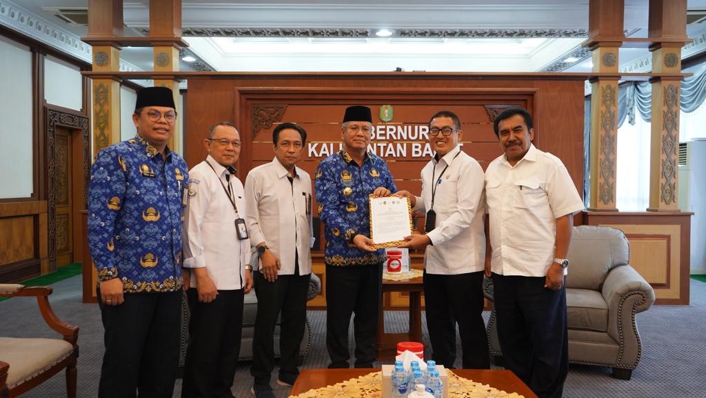 DEKLARASI PONTIANAK SINERGITAS PENGELOLAAN PESISIR, PULAU-PULAU KECIL DAN LAUT YANG TERUKUR DAN BERKELANJUTAN UNTUK EKONOMI BIRU