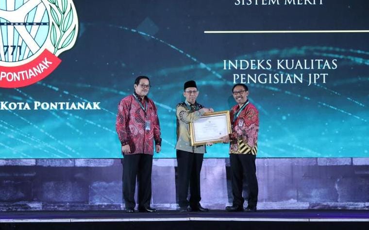 Pontianak Diganjar Dua Penghargaan dari KASN