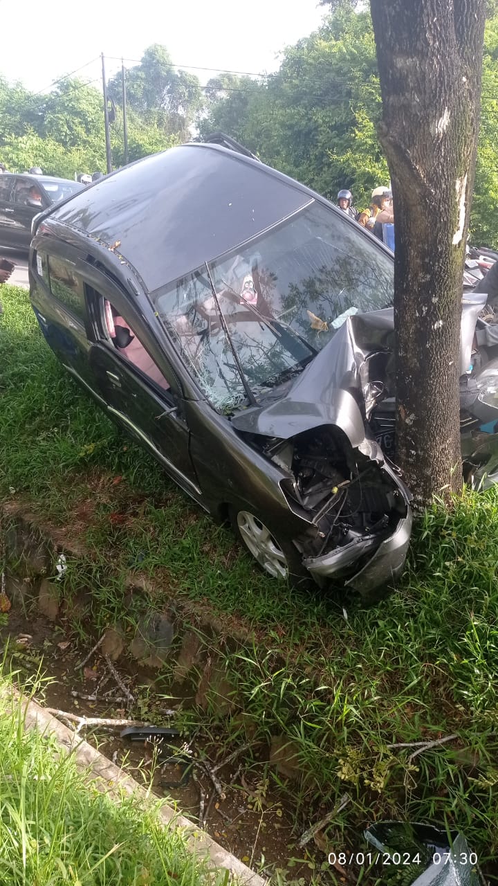Tabrakan Hebat Dua Mobil di Arteri Supadio, Tuty Sarini Meninggal Dunia