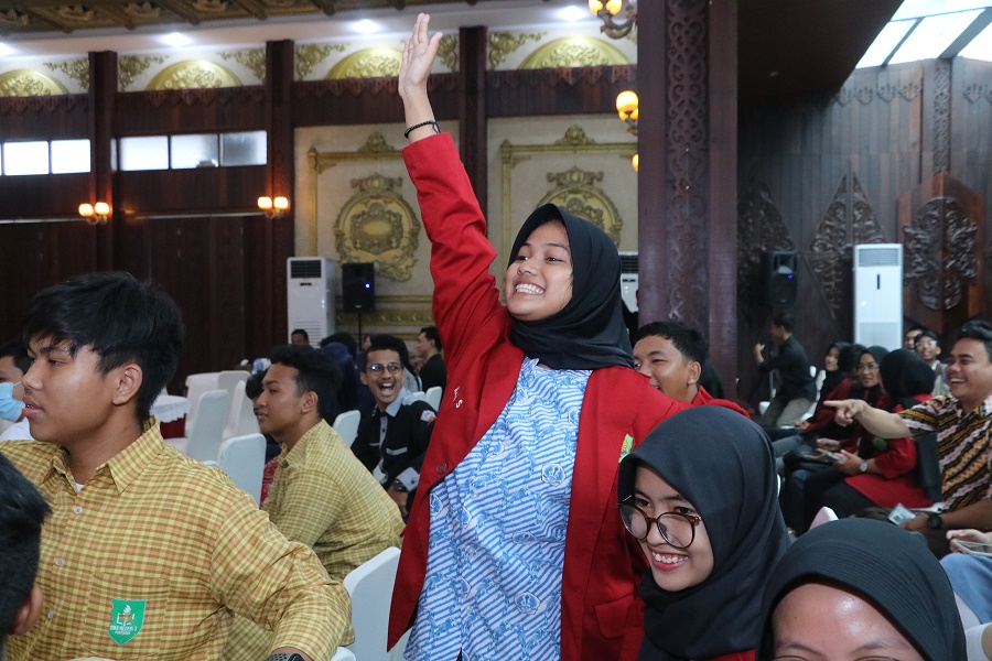 Imbangi Informasi Negatif tentang Politik di Medsos, Generasi Z Dikumpulkan di Pendopo Gubernur