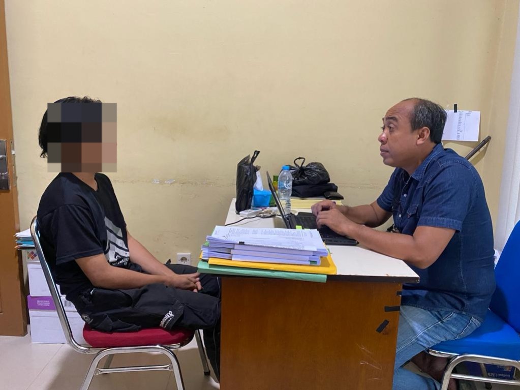 Gadis Belia Terbujuk Rayu Pria Muda,Berakhir Disetubuhi