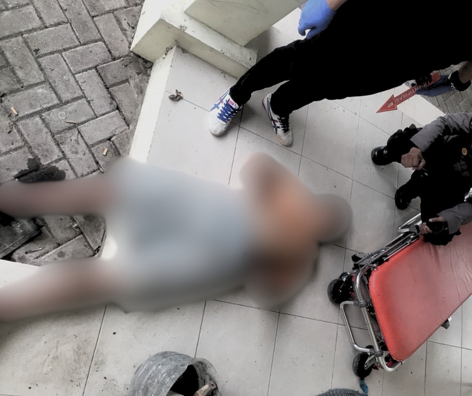 Jasad Pak De Terlentang Depan Rumah, Penjual Sayur Kaget