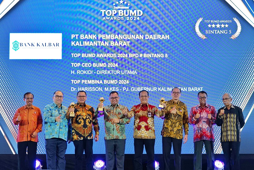 Bank Kalbar Pertahankan Gelar Bergengsi Bintang 5 pada Ajang Top BUMD Awards 2024