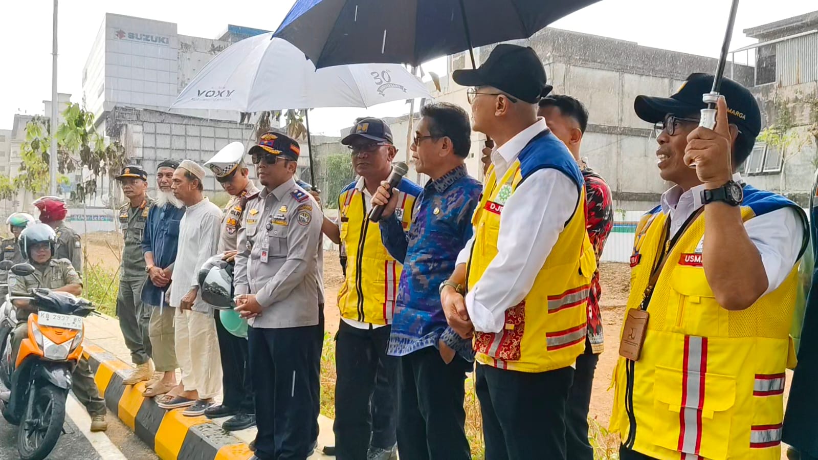 Kendaraan Angkut Barang dan Bus Tetap Dilarang Melintasi Jembatan Kapuas I dan DJK I