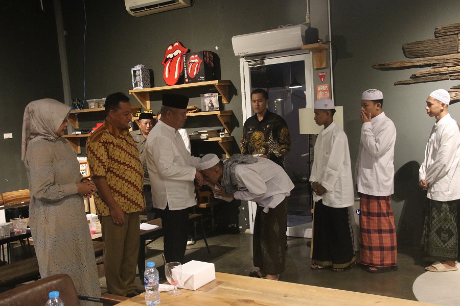 Harisson Buka Puasa Bersama Insan Olah Raga E-Sport Kalbar
