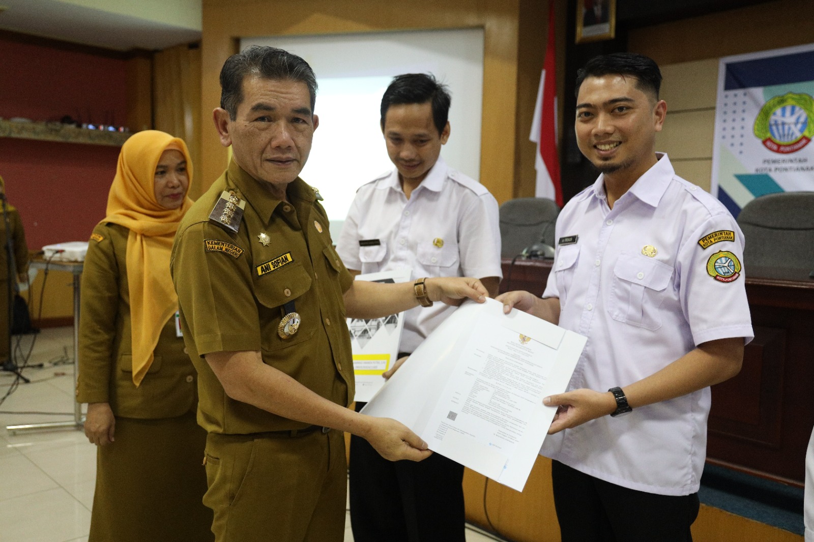 850 PPPK Terima SK Pengangkatan, Ani Sofian Pesan Jaga Disiplin