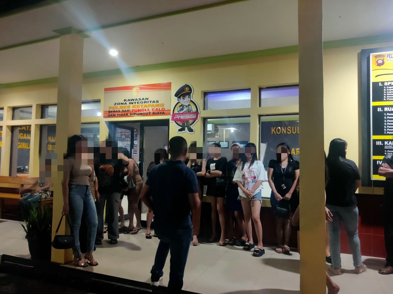 Razia Pekat, Polres Ketapang Amankan Puluhan Wanita Pelayan Café Tempat Hiburan Malam