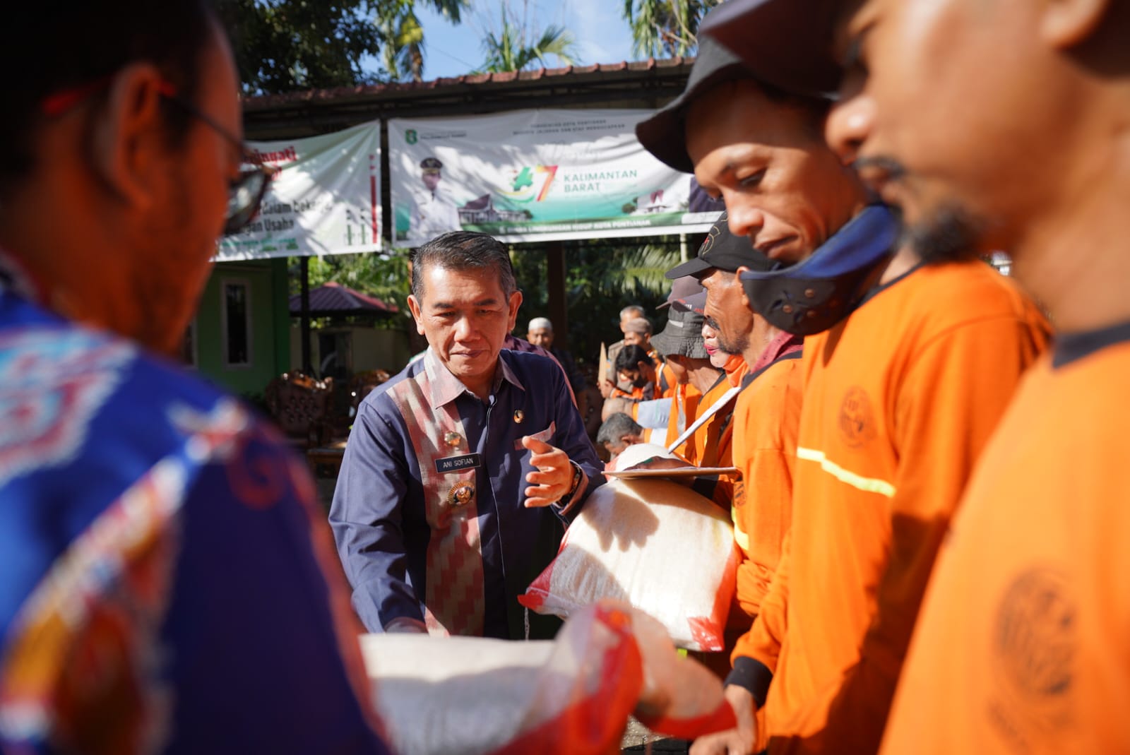 Ringankan Beban Warga Jelang Idulfitri, Pemkot Pontianak Salurkan Cadangan Beras