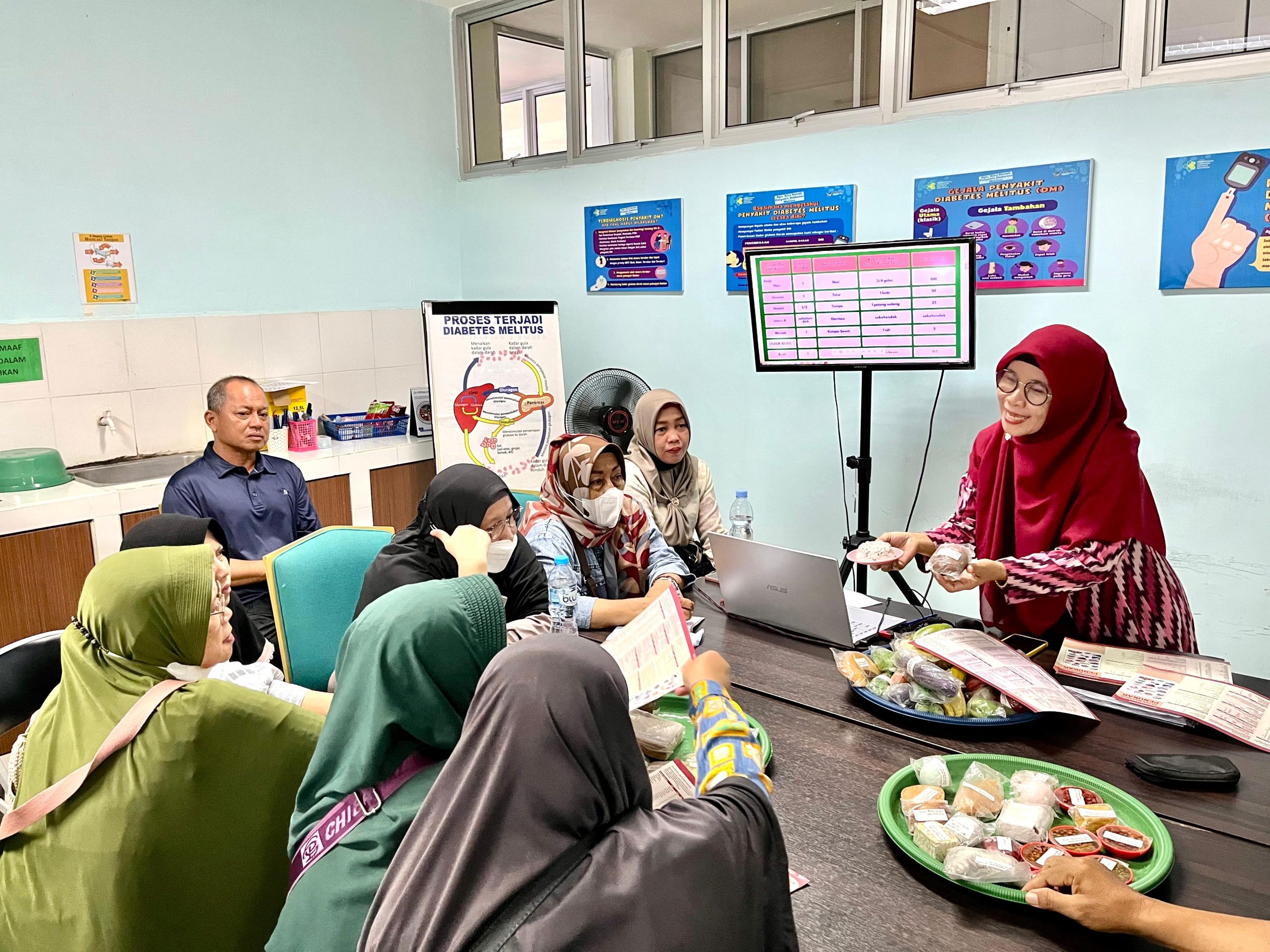 RSUD SSMA Berbagi Pengetahuan Tentang Standar Porsi Makan Bagi Penyandang Diabetes
