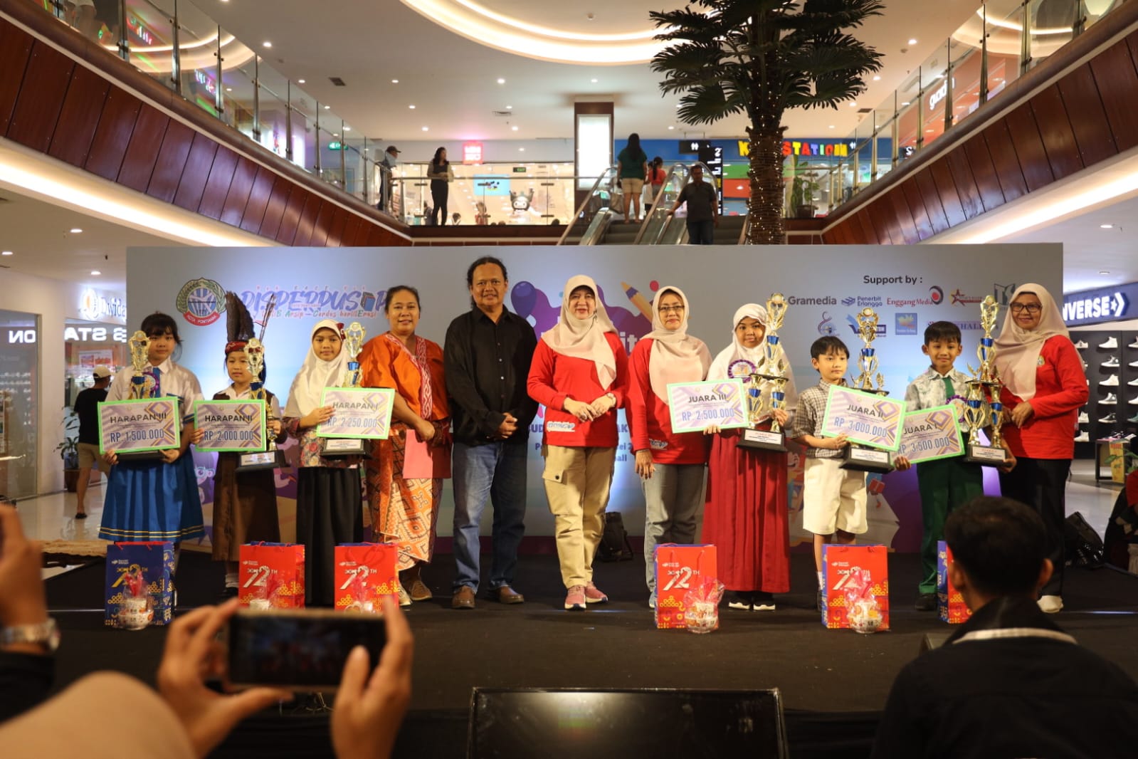 Kembangkan Minat Baca Sejak Dini, Disperpusip Gelar Lomba dan Bazar Buku