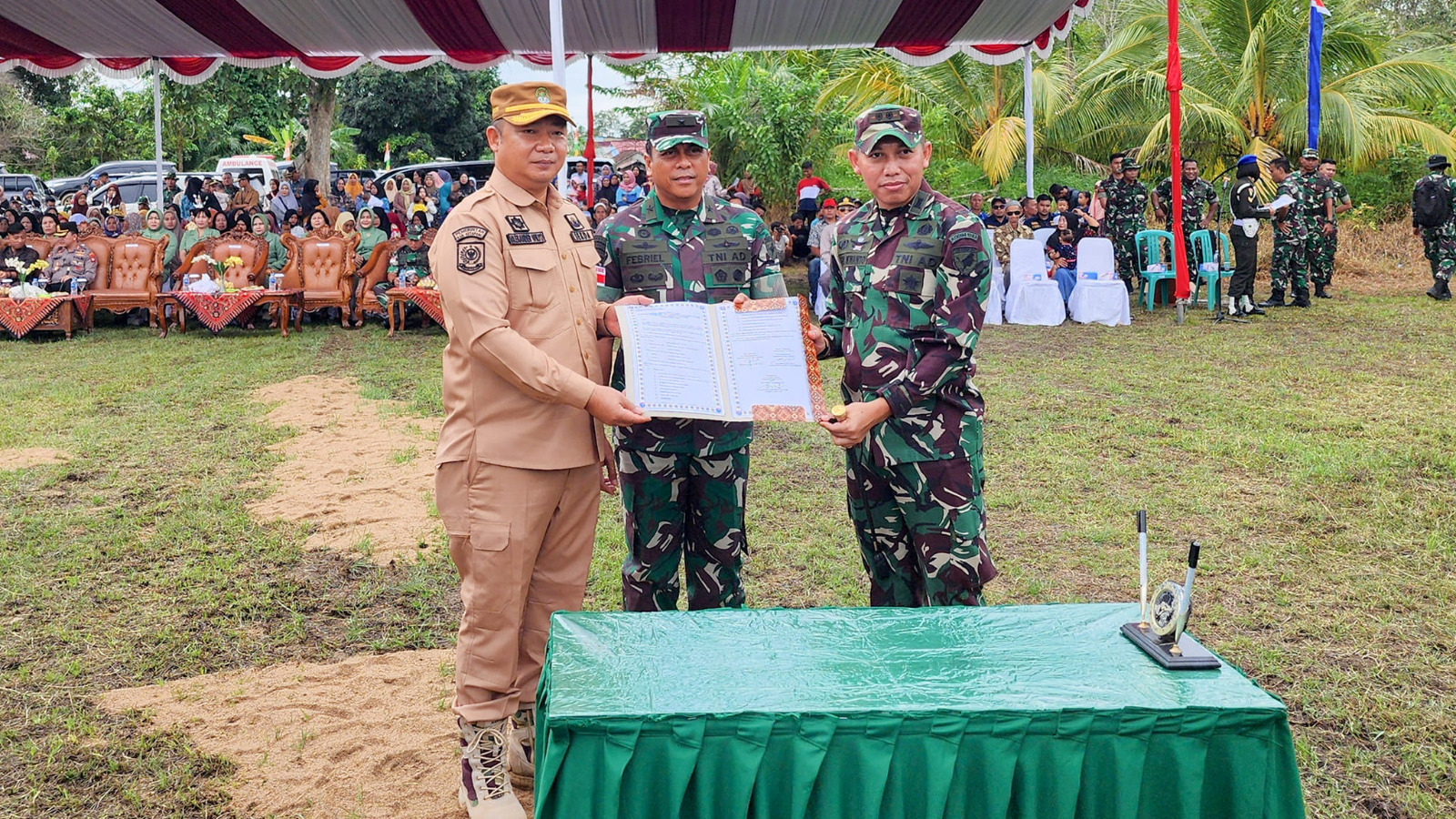 Hadiri Penutupan TMMD Ke-120 Desa Mayak, Sekda Menilai TMMD Banyak Membantu Masyarakat