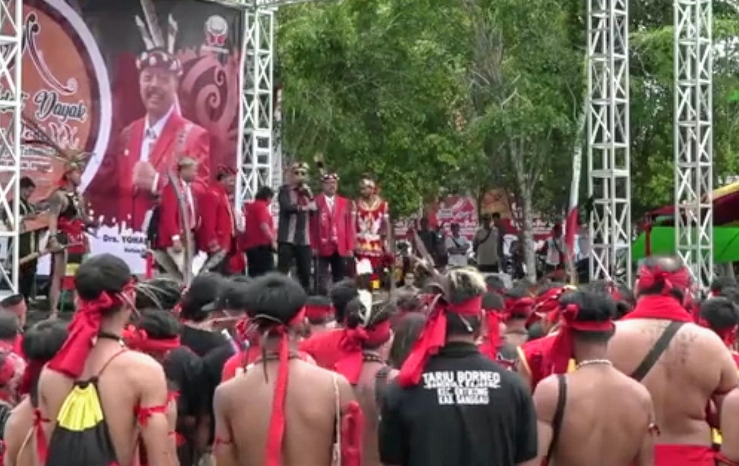 Asisten II Setda Kalbar Buka Gawai Dayak Nosu Minu Podi Ke- XX