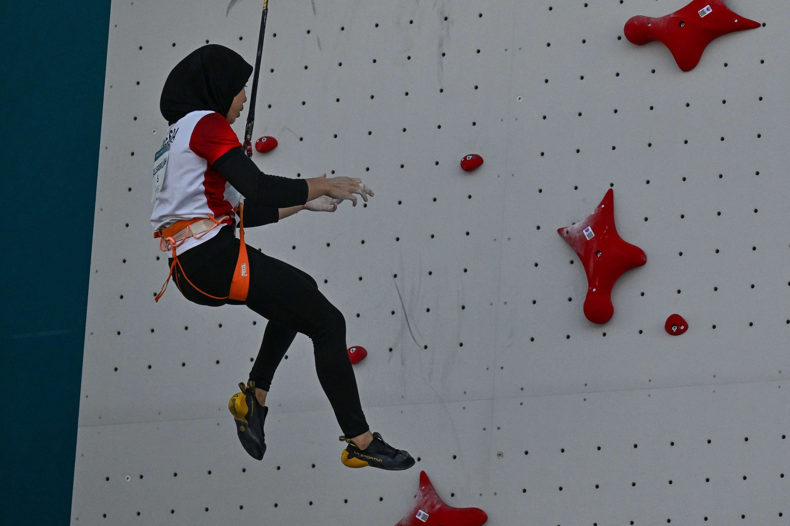 Rajiah Lolos ke Semifinal Panjat Tebing Olimpiade Paris