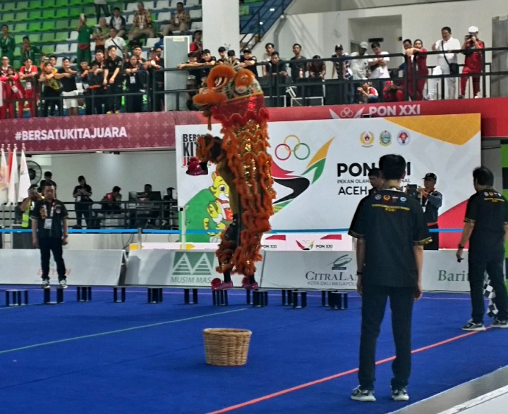 BREAKING NEWS !, Barongsai Halang Rintang, Kalbar Catat Waktu 37 Detik Tanpa Kesalahan