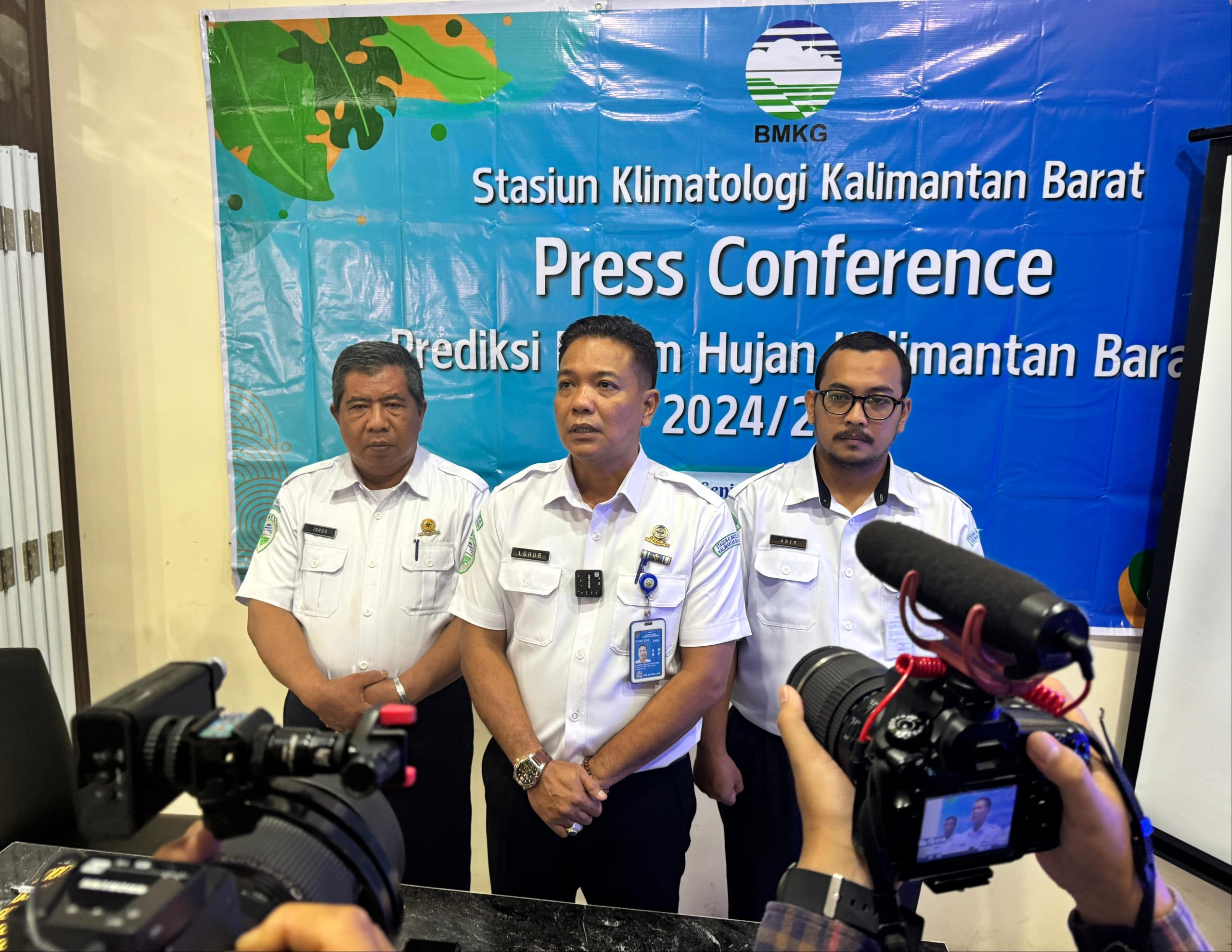 BMKG Prediksi Dinamika Atmosfer Pengaruhi Awal Musim Hujan di Kalbar