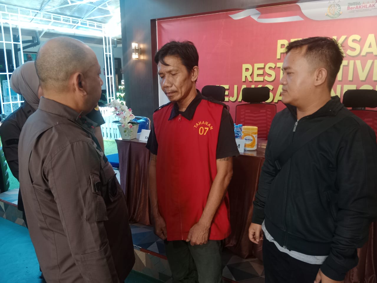 Tersangka Pencurian Hirup Udara Bebas usai Dapatkan Restoratif Justice dari Kejari Sanggau