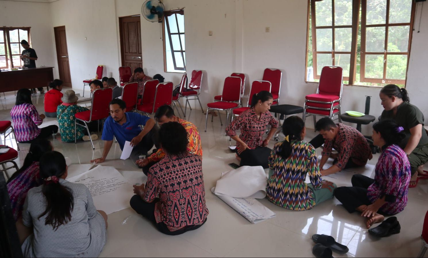 Diskusi Terfokus Tiga Binua: Perempuan Muda Penjaga Tradisi dan Pengelolaan Alam di Mempawah
