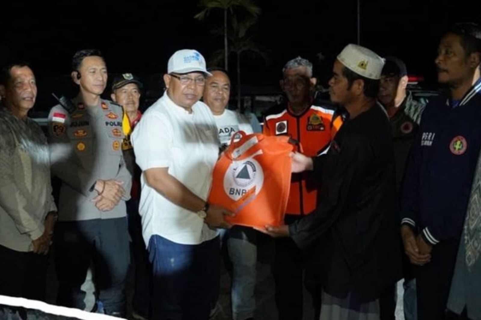 Pemerintah Kabupaten Sanggau Salurkan Bantuan untuk Pondok Pesantren Al Mizan Pasca Kebakaran
