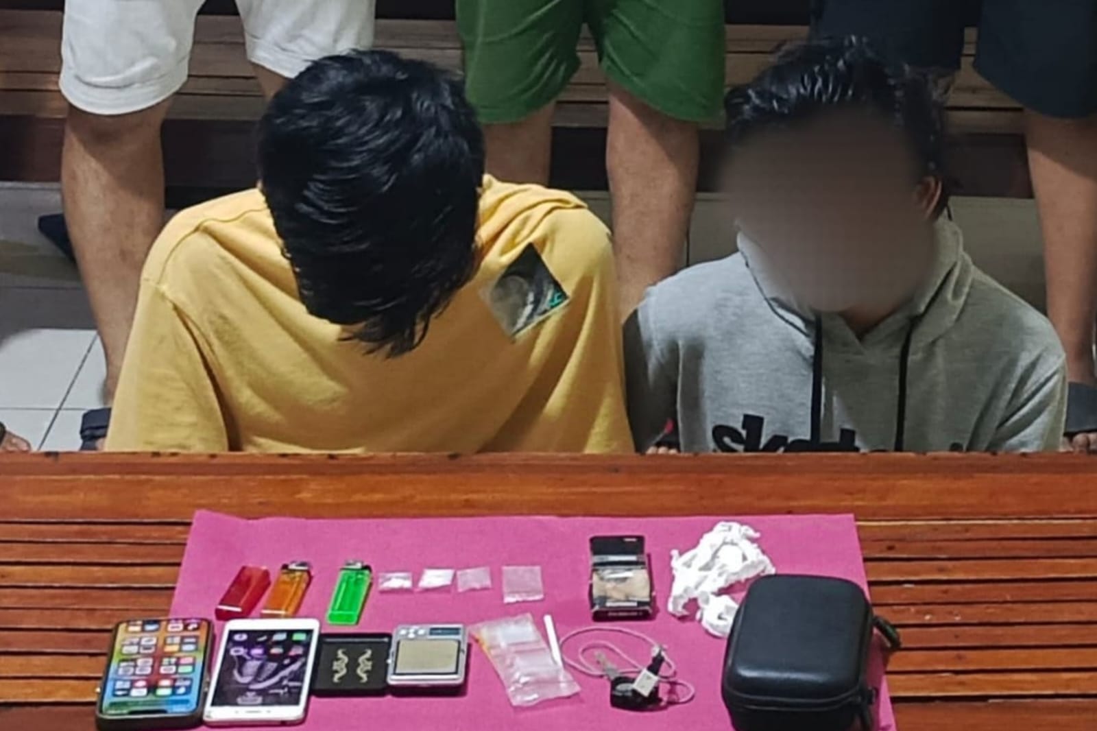 Dua Pria Digaruk Polsek Parindu Terkait Kasus Narkoba