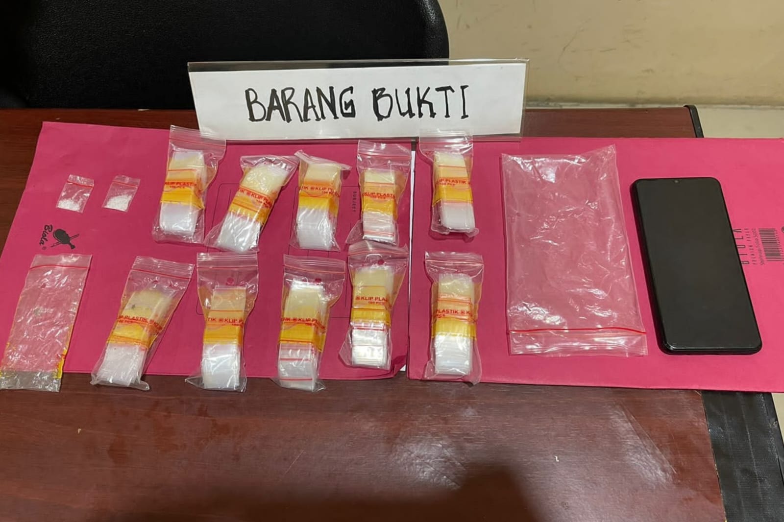 Sat Resnarkoba Polres Landak Tangkap Pengedar Sabu di Ngabang