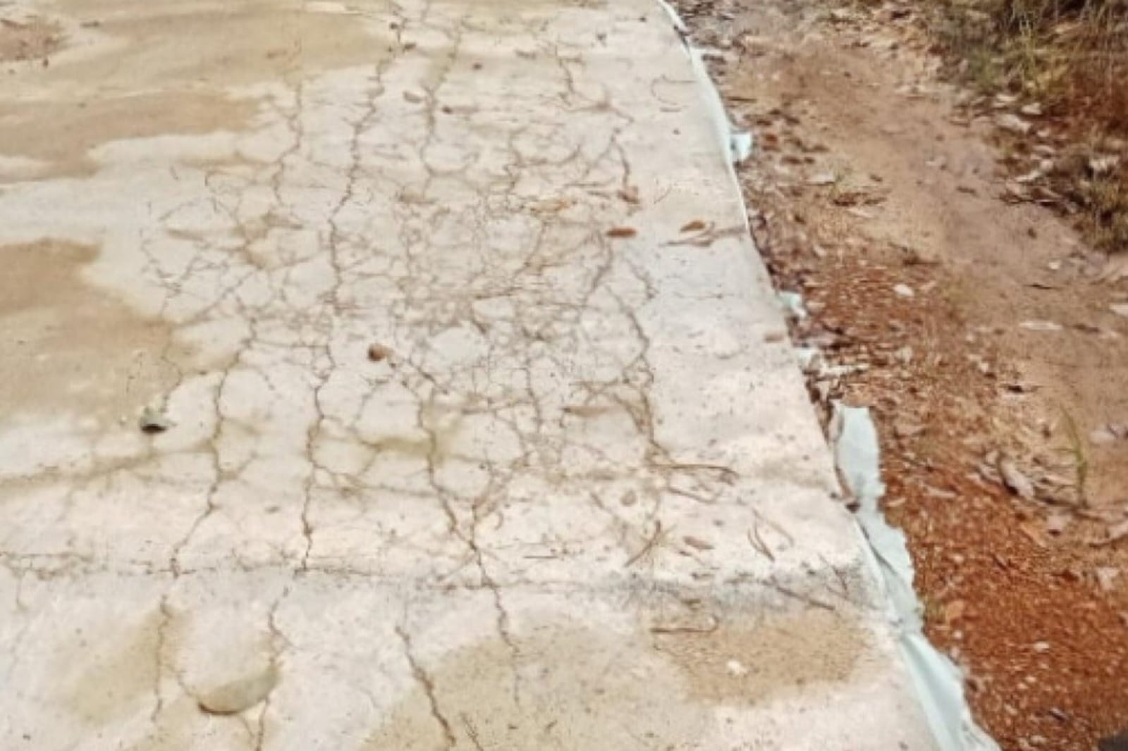 Jalan Rabat Beton di Gang Tongkang 1 Bermasalah, Baru Selesai Sudah Rusak