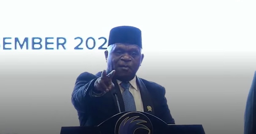 Menteri HAM Pigai Blak-blakan: 13 Tahun Tanpa Istri, Hanya 3 Pacar dan Larang Main Judi