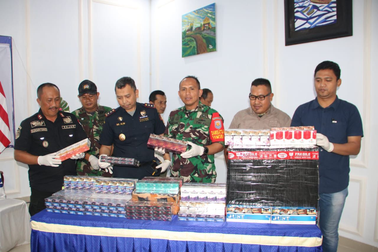Lanal Gagalkan Penyelundupan Ribuan Slop Rokok Ilegal di Suramadu