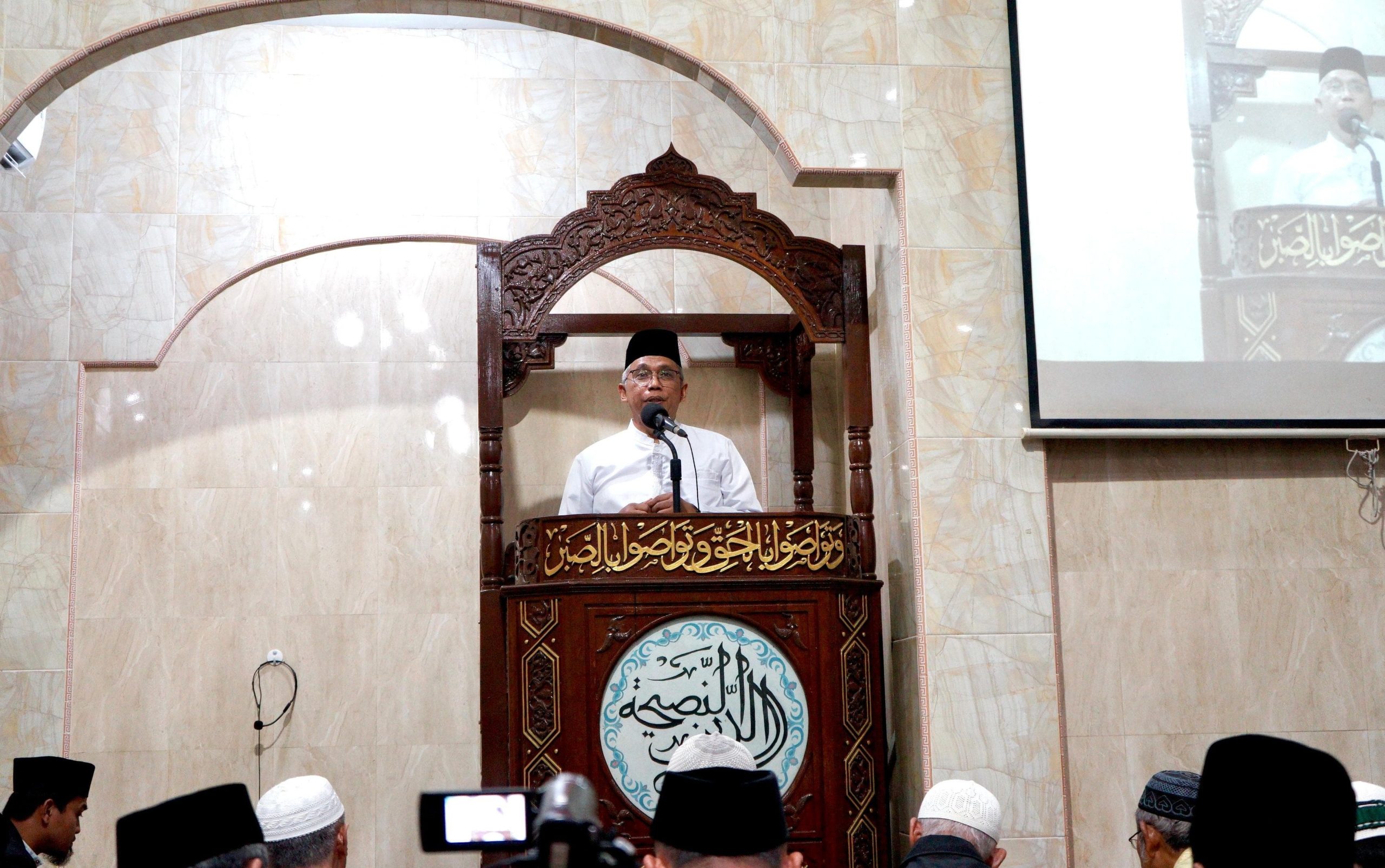 Bahas Inflasi, Penanganan Banjir, hingga Insentif Guru Ngaji, Sekda Amirullah Paparkan Program Strategis Pemkot Pontianak di Safari Ramadan