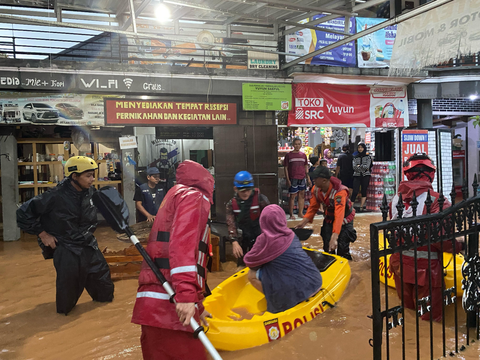 Banjir Terjang Kabupaten Sumedang, Ribuan Warga Terdampak