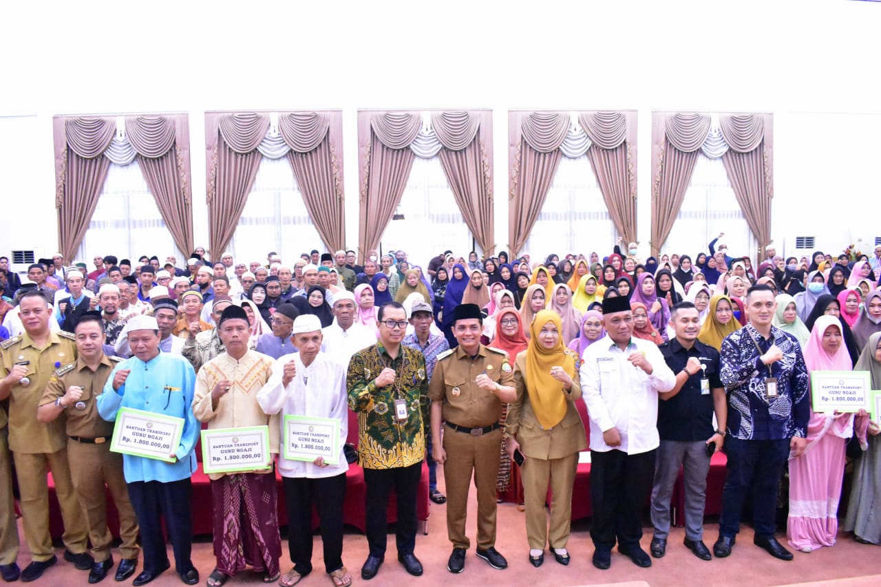 Pemkot Pontianak Salurkan Bantuan Operasional untuk 400 Guru Ngaji Tradisional