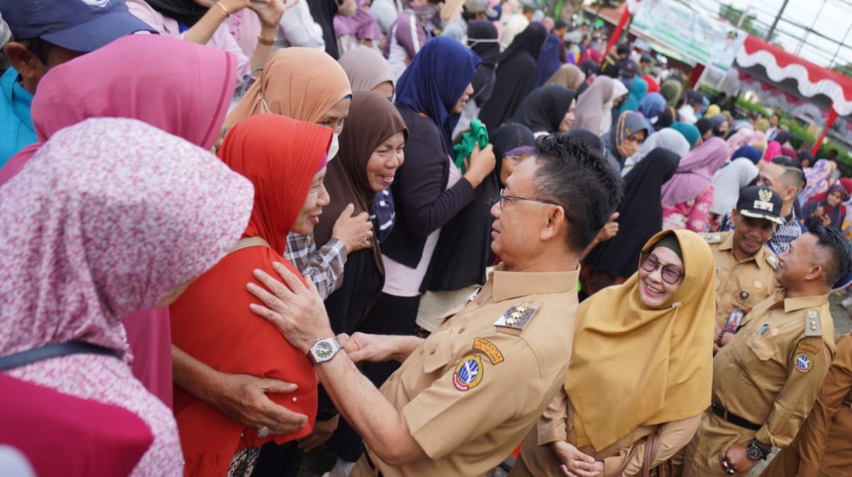 Pasar Murah Terakhir di Pontianak Barat, Warga Antusias Berbelanja