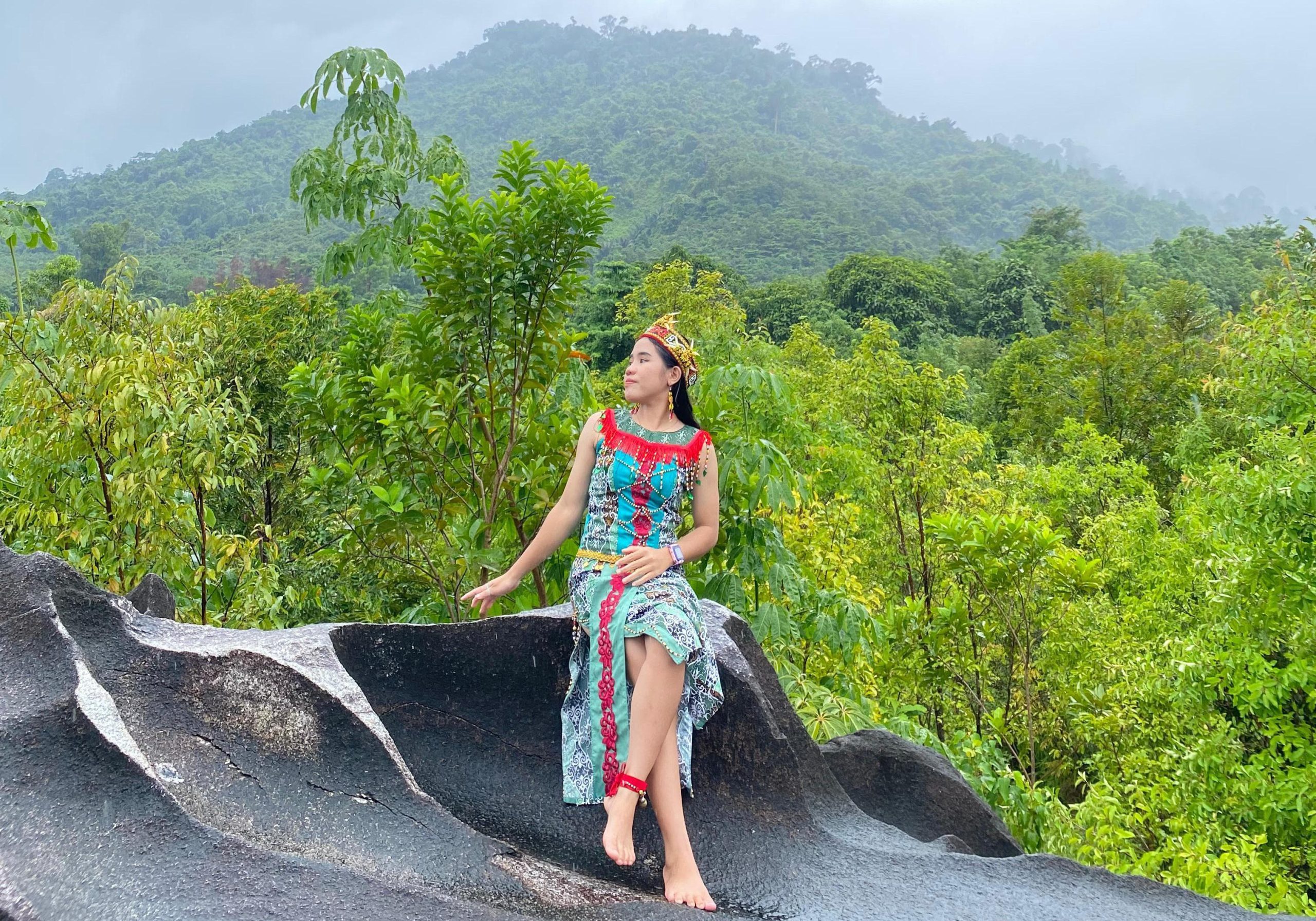Menelusuri Keindahan Alam di Batu Kuran, Destinasi Wisata Eksotis di Sambas