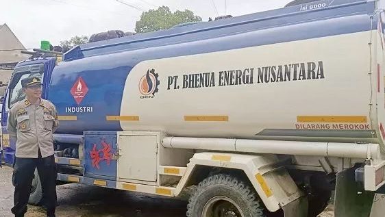 Polres Kapuas Hulu Amankan 8.000 Liter BBM Ilegal, Diduga Terkait Aktivitas PETI
