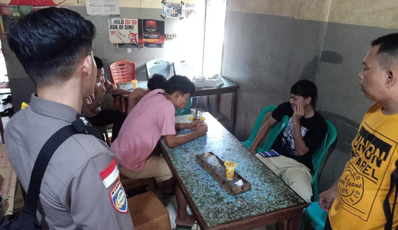 Polsek Bengkayang Imbau Para Remaja yang ke Warkop Tak Buat Ribut Malam Hari