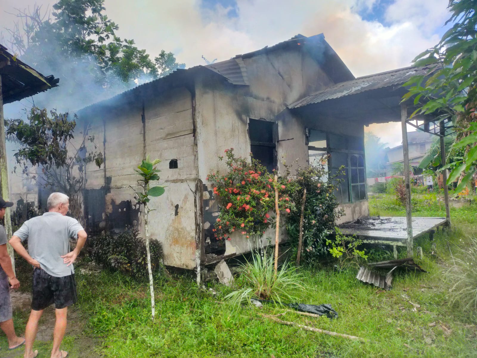 Kebakaran Rumah di Mandor Landak, Diduga Akibat Arus Pendek